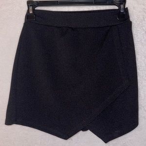 Dry Goods Soprano Asymmetrical Black Skort